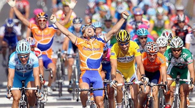 La Vuelta Ciclista comienza a rodar con los aficionados