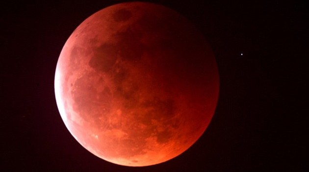 La luna de sangre del  15 de abril evoca profecías apocalípticas