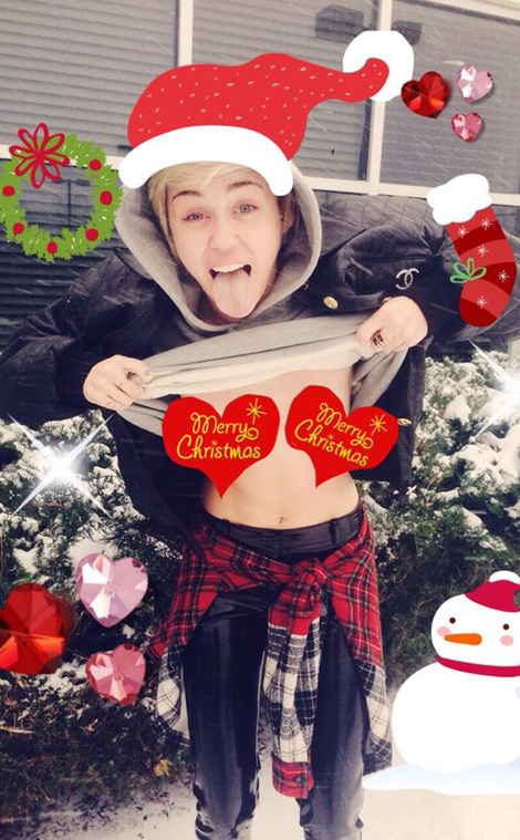 miley-cyrus-christmas-card-twitter_zoomnews-20131224