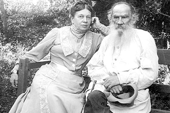 Tolstoi y esposa
