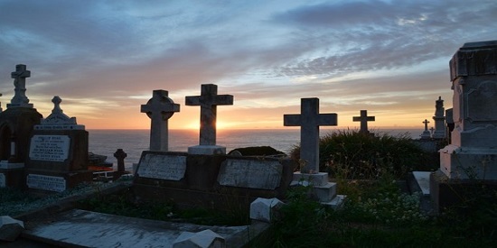 Cuál-es-el-origen-del-término-‘cementerio’-620x413